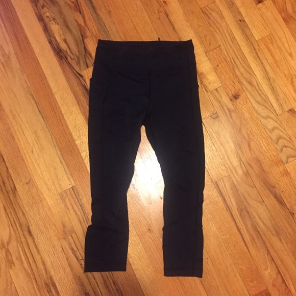 lululemon athletica Pants - Lululemon crop leggings lululemon athletica Pants - Lululemon crop leggings